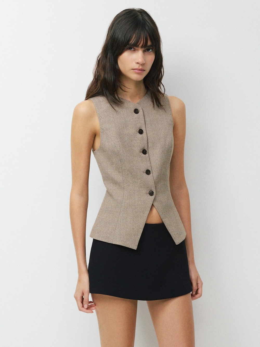 Aritzia Sleeveless  regal Vest Top in Taupe